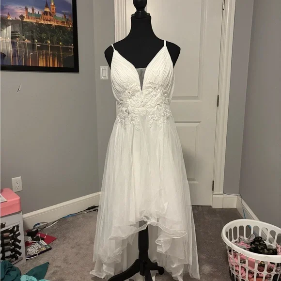 Ever Pretty Elegant White Wedding Dress - Picture 4 of 12